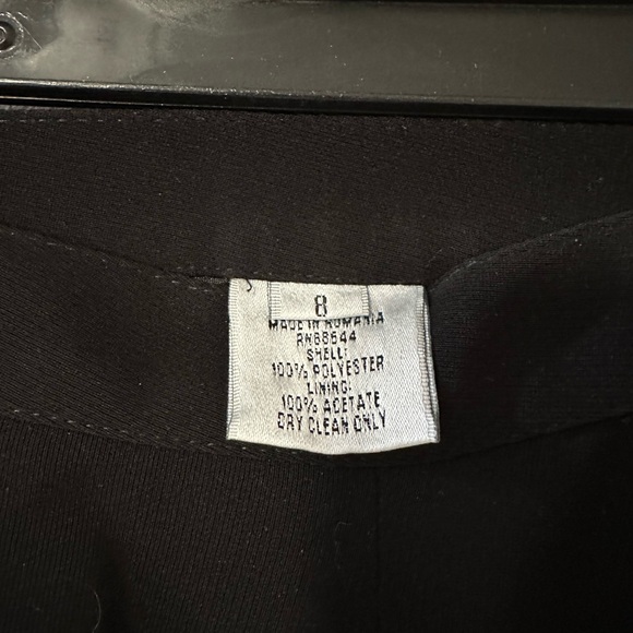 Elegant Woman Black Tuxedo Pantsuit - Picture 4 of 11